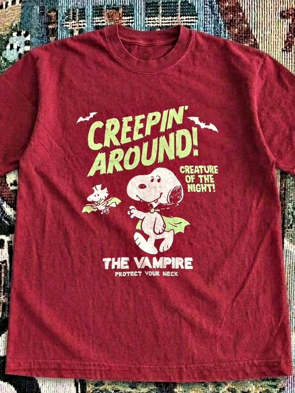 Gildan snoopy Creepin' Around Vampire Graphic Tee in Red